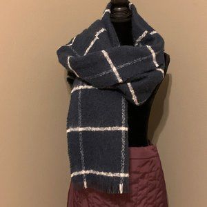 Abercrombie & Fitch Women Blue Plaid Winter Scarf